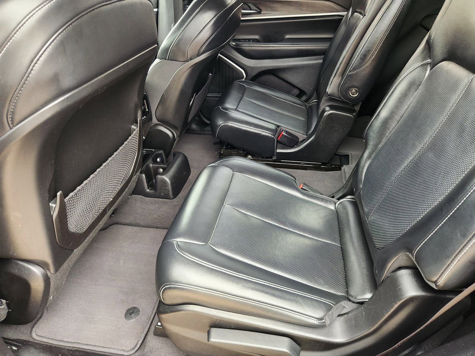 Used 2021 Jeep Grand Cherokee L Limited w/ Luxury Tech Group II image 30