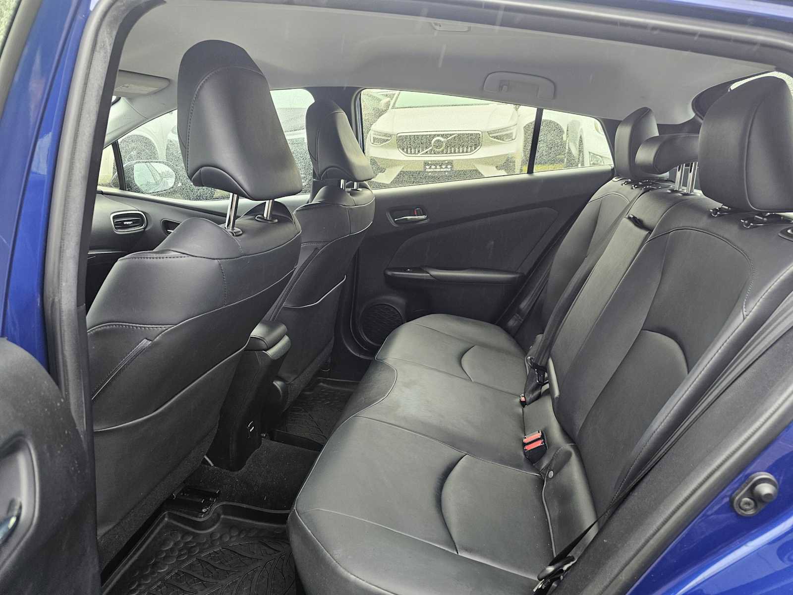 Used 2016 Toyota Prius Four image 15