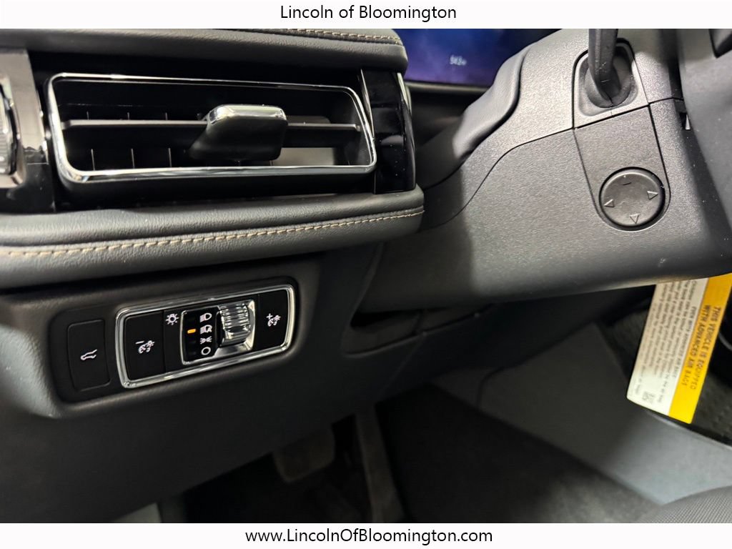 New 2026 Lincoln Aviator AWD w/ Jet Appearance Package image 27