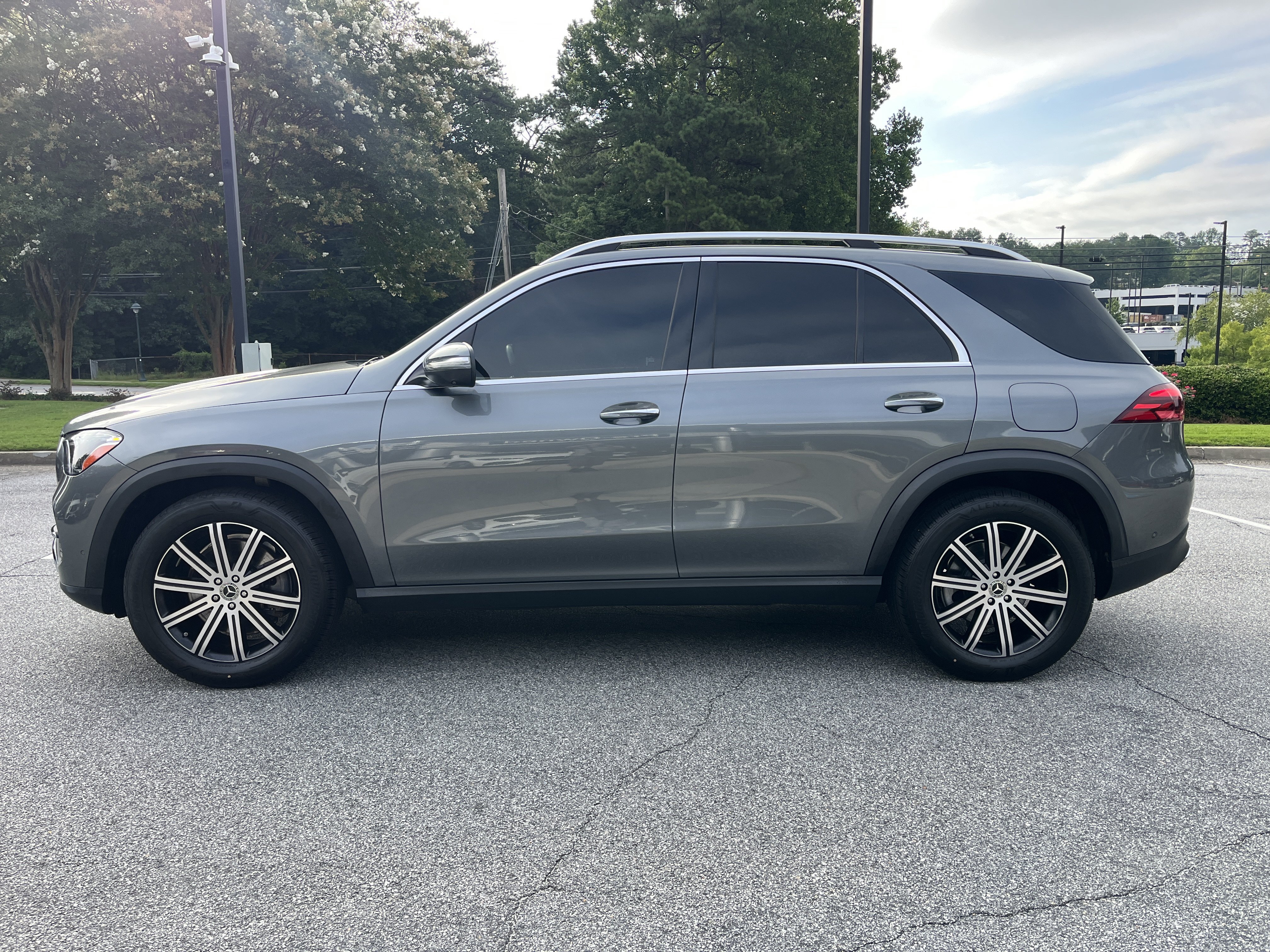 Certified 2025 Mercedes-Benz GLE 450e 4MATIC image 14