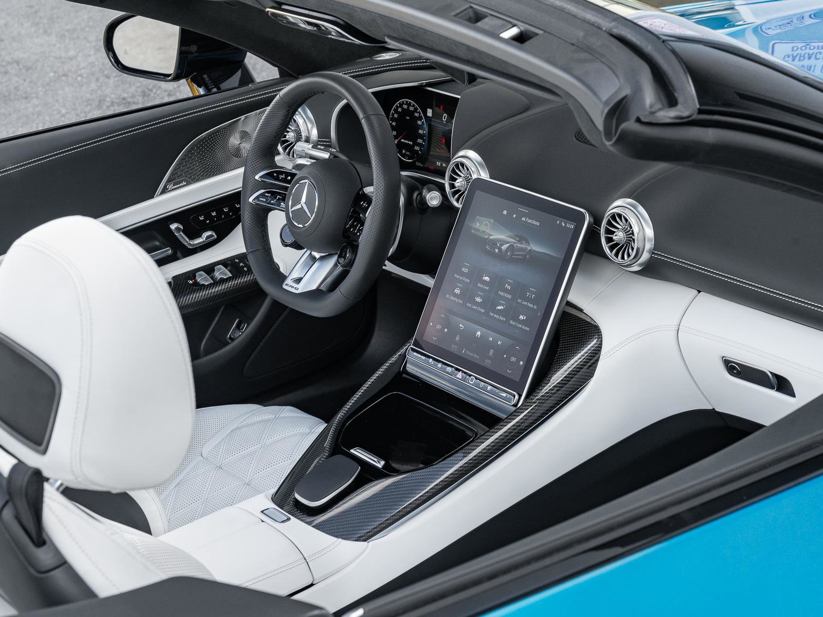 Used 2024 Mercedes-Benz SL 63 AMG 4MATIC image 22