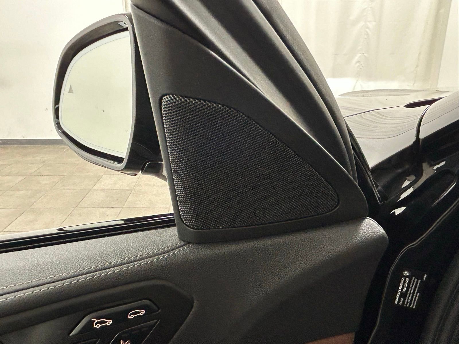 Used 2022 BMW X6 xDrive40i w/ Executive Package image 27