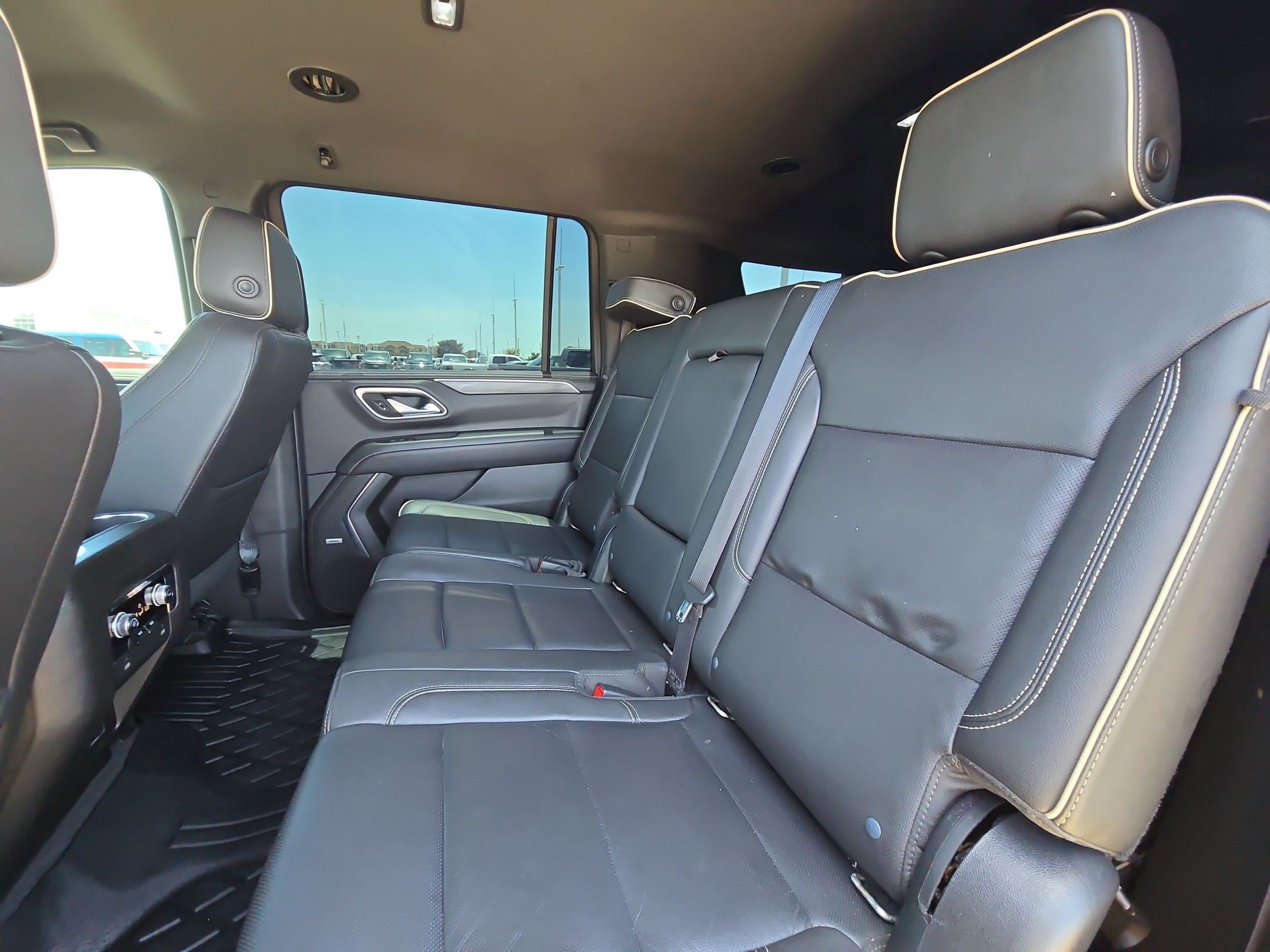Used 2021 GMC Yukon XL SLT RWD image 26