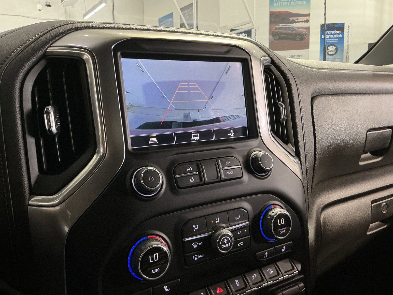 Used 2022 Chevrolet Silverado 2500 LTZ AWD/4WD image 20