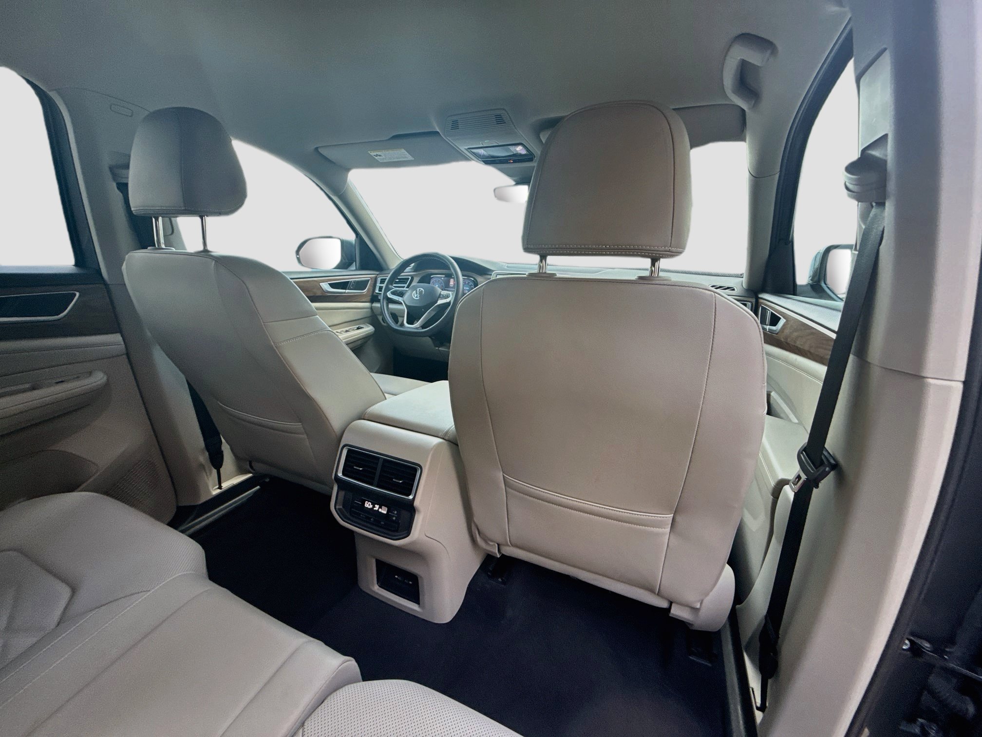 Used 2024 Volkswagen Atlas SE FWD image 29