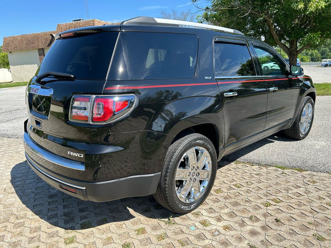 Used 2017 GMC Acadia Limited SLT AWD/4WD image 5