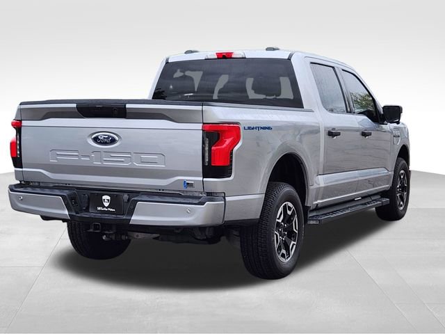 Certified 2023 Ford F150 Lightning XLT AWD/4WD image 10