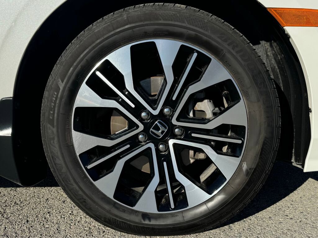 Used 2025 Honda Odyssey Elite image 13