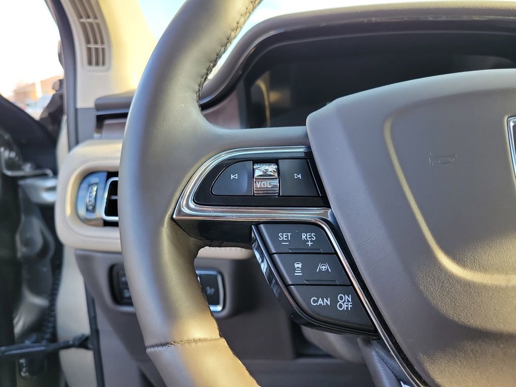 Certified 2023 Lincoln Nautilus Reserve w/ Equipment Group 201A image 24