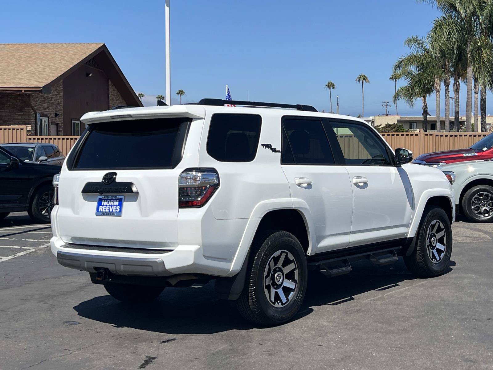 Used 2023 Toyota 4Runner TRD Off-Road Premium w/ Moonroof Package AWD/4WD image 26