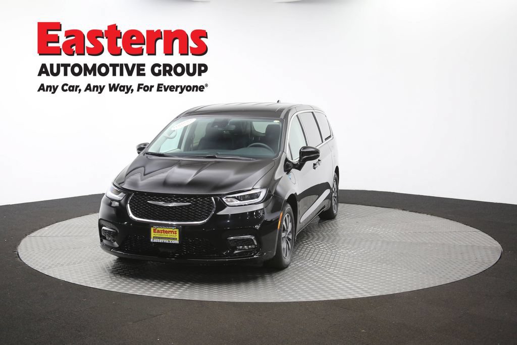 Used 2024 Chrysler Pacifica Limited FWD image 54