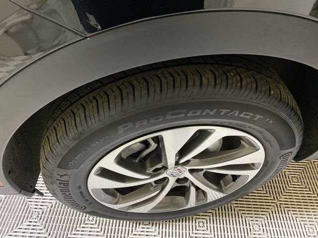 Used 2023 Buick Envision Essence image 23