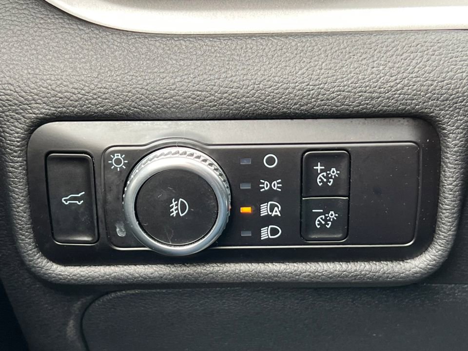 Certified 2023 Ford Explorer XLT w/ Equipment Group 202A image 19