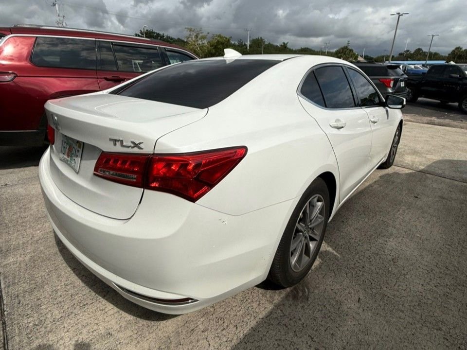Used 2018 Acura TLX w/ Technology Package FWD image 2