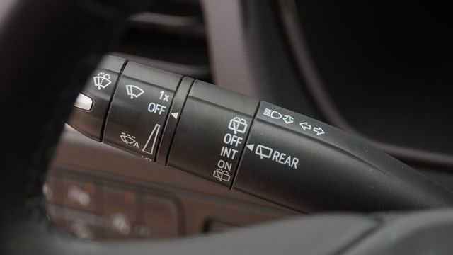 Used 2024 Chevrolet Suburban Premier image 30