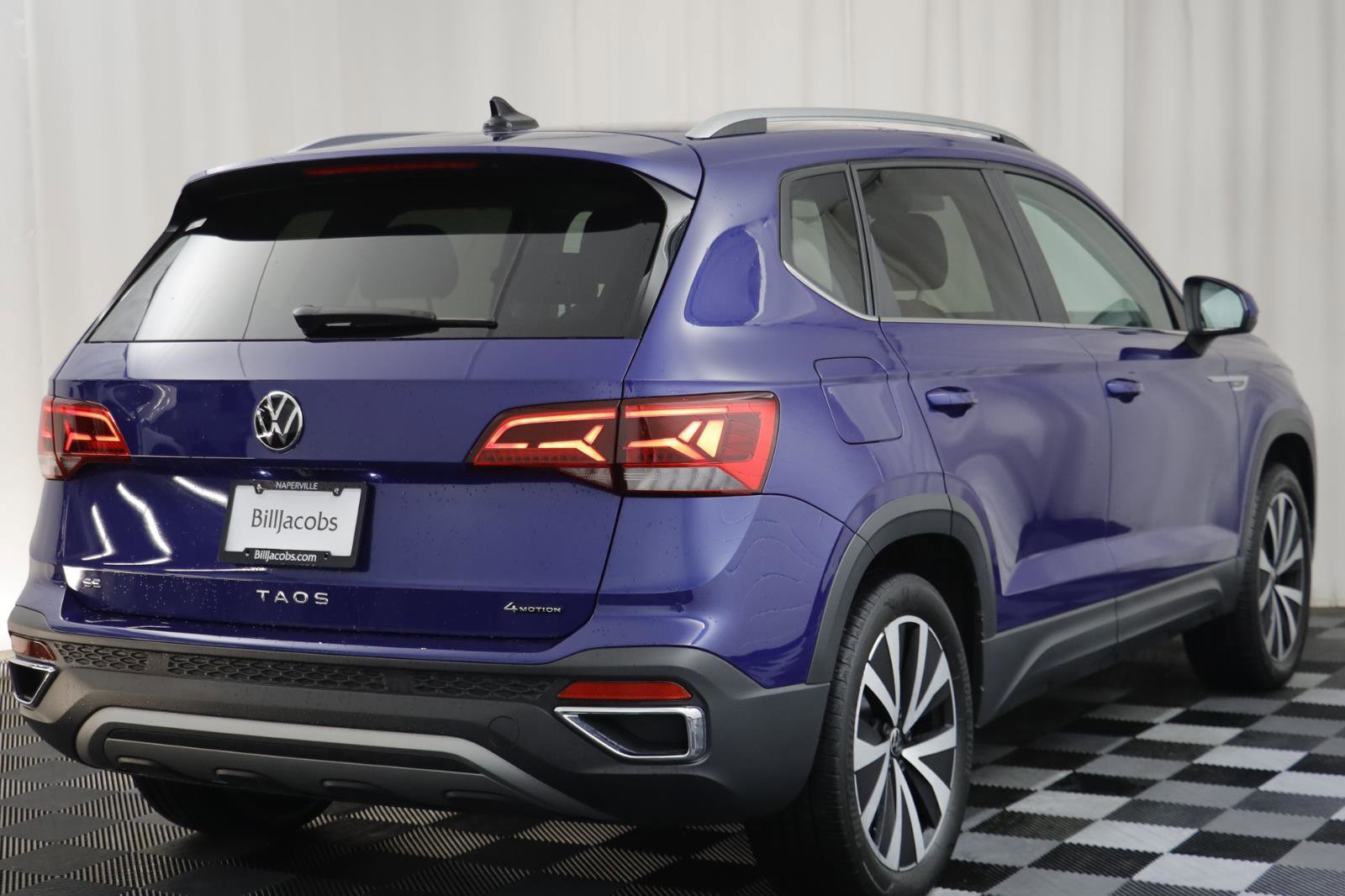 Used 2023 Volkswagen Taos SE image 16