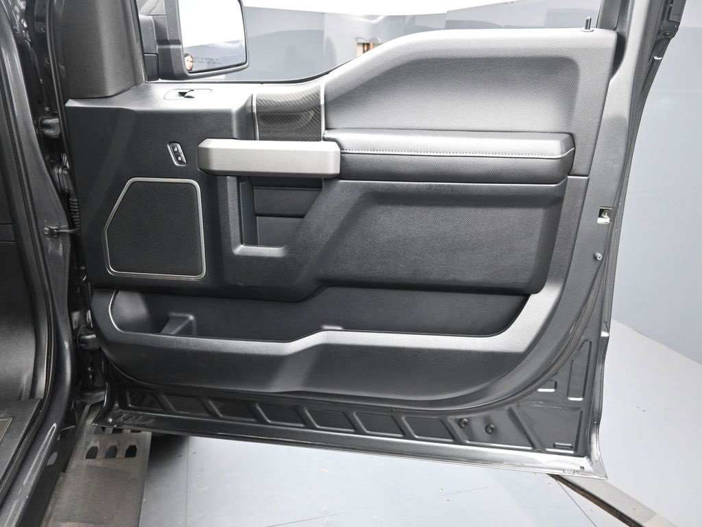 Used 2018 Ford F150 Raptor w/ Equipment Group 802A Luxury image 32