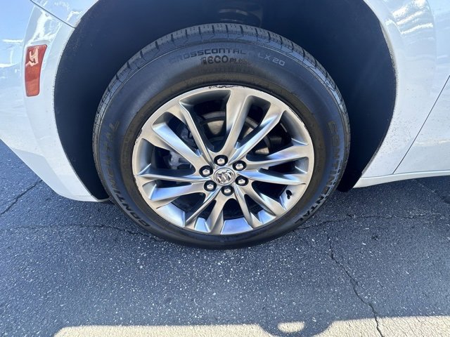 Certified 2023 Buick Enclave Avenir w/ Avenir Technology Package image 9