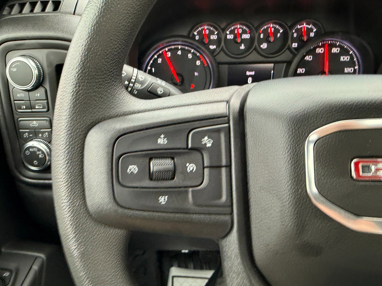 New 2026 GMC Sierra 1500 Pro AWD/4WD image 20