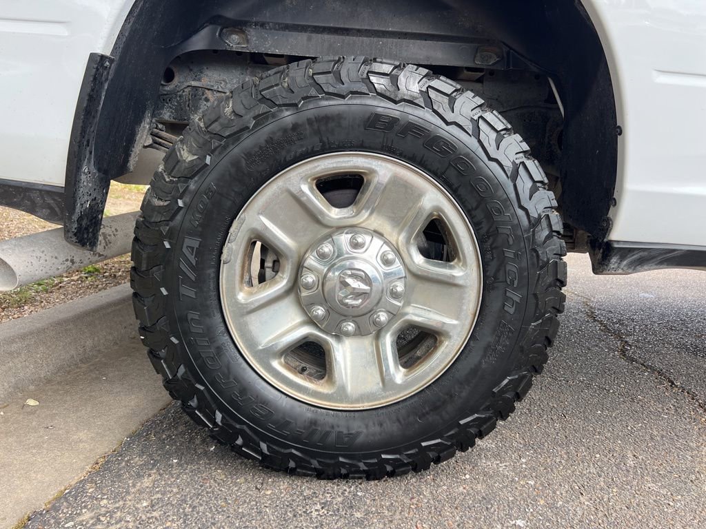 Used 2022 RAM 3500 Tradesman w/ Chrome Appearance Group image 9