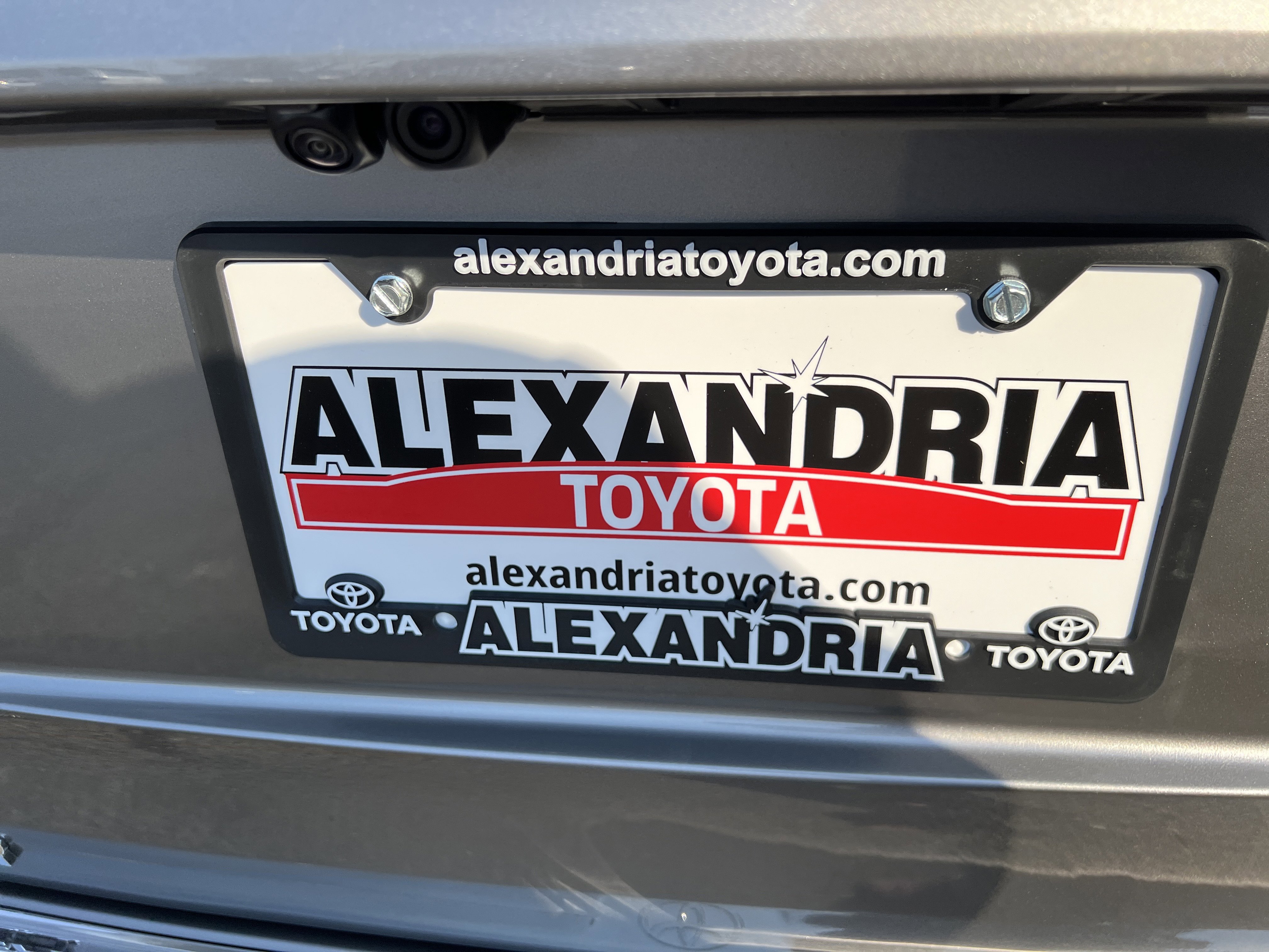 New 2026 Toyota Highlander Platinum image 9