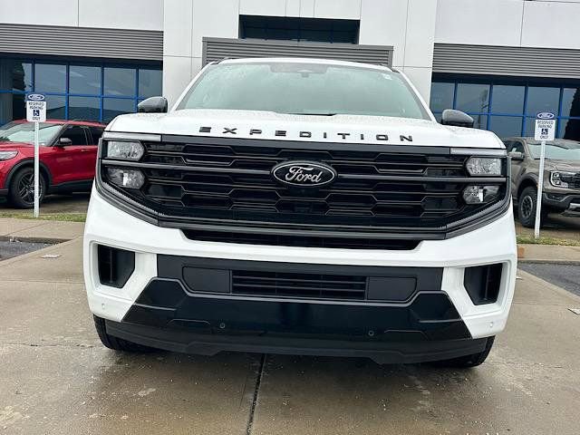 New 2025 Ford Expedition Platinum w/ Stealth Performance Package image 2
