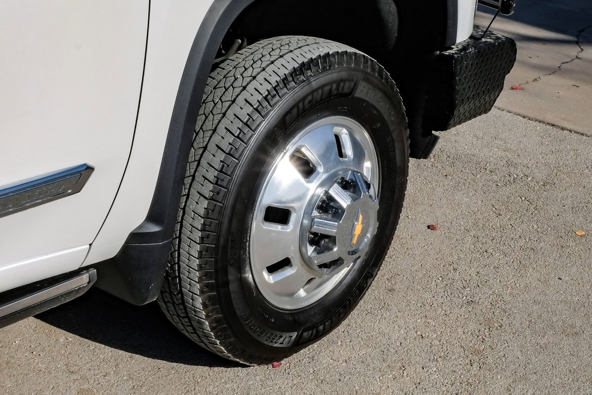 Used 2025 Chevrolet Silverado 3500 High Country w/ High Country Premium Package image 61