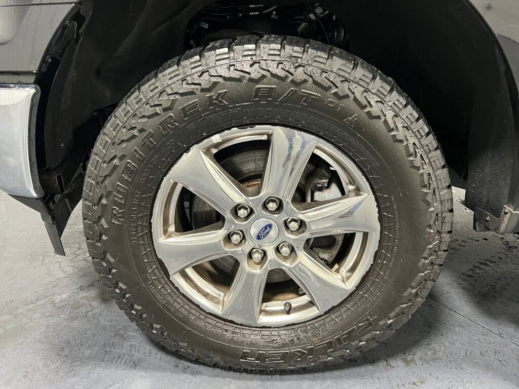 Used 2020 Ford F150 XLT w/ Equipment Group 302A Luxury image 17