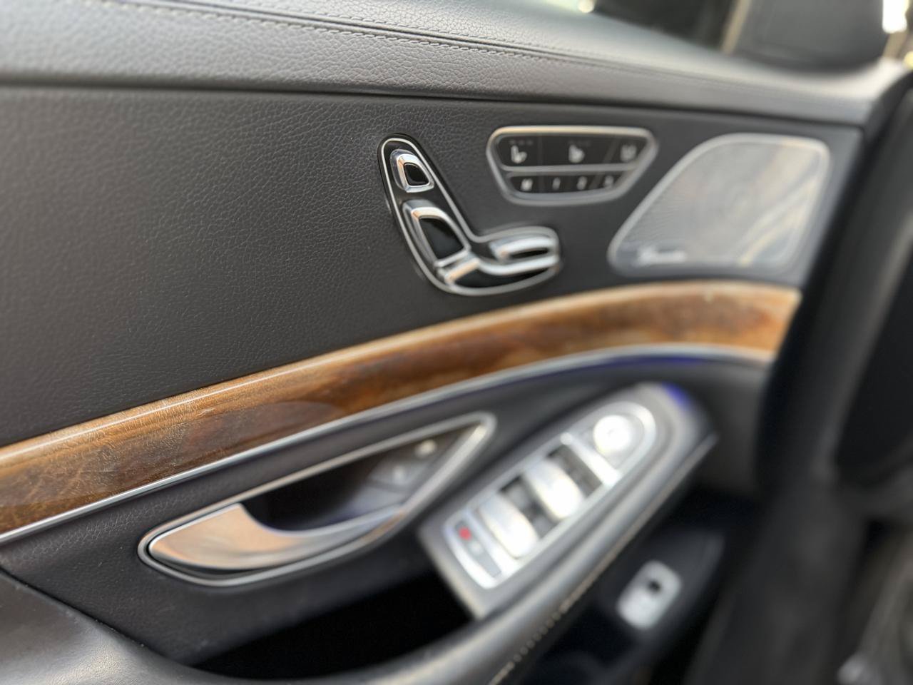 Used 2016 Mercedes-Benz S 550 4MATIC Sedan image 16