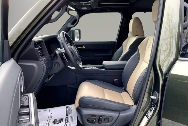 Used 2024 Lexus GX 550 image 18