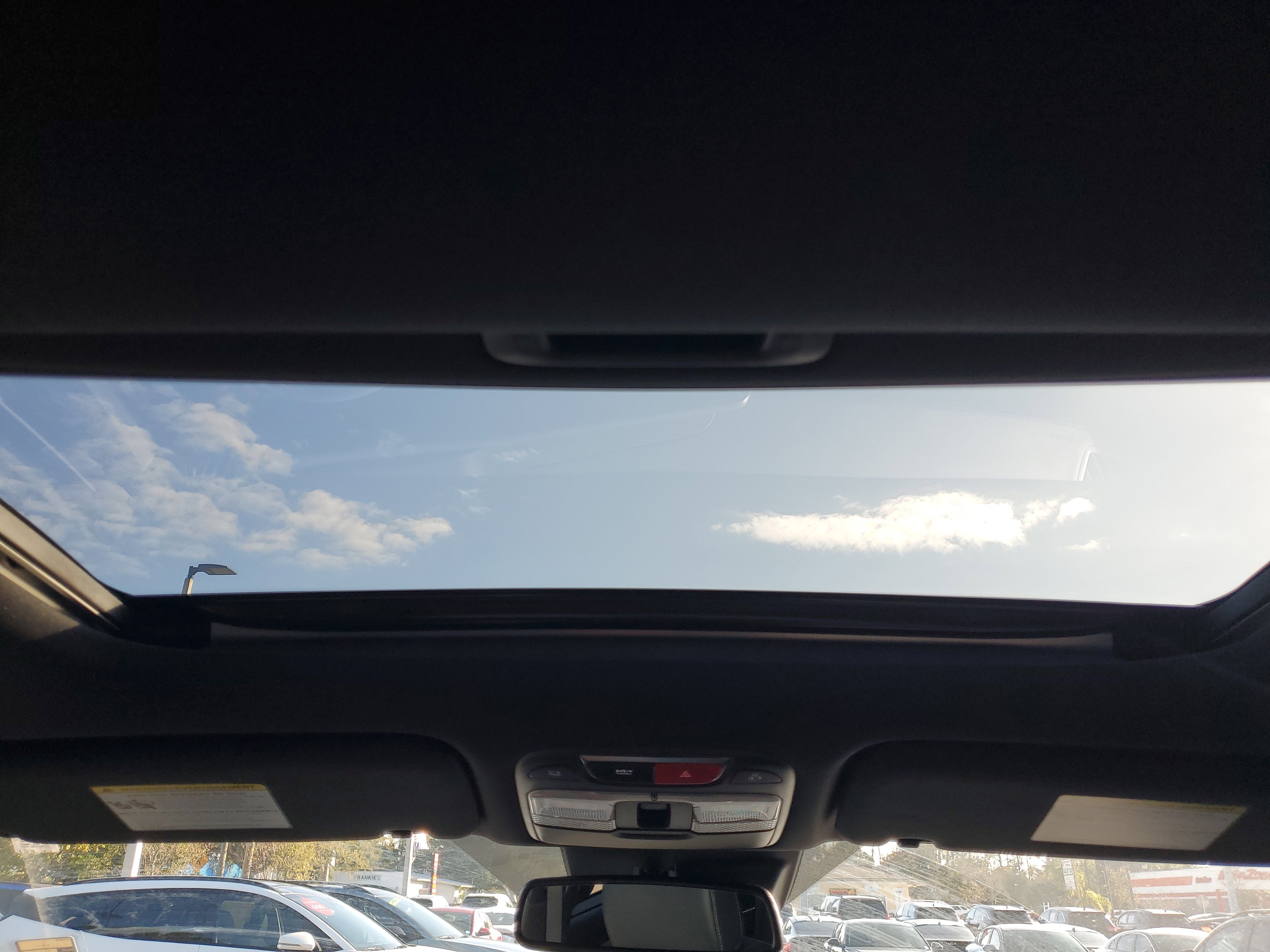 Certified 2025 Kia Telluride AWD image 19