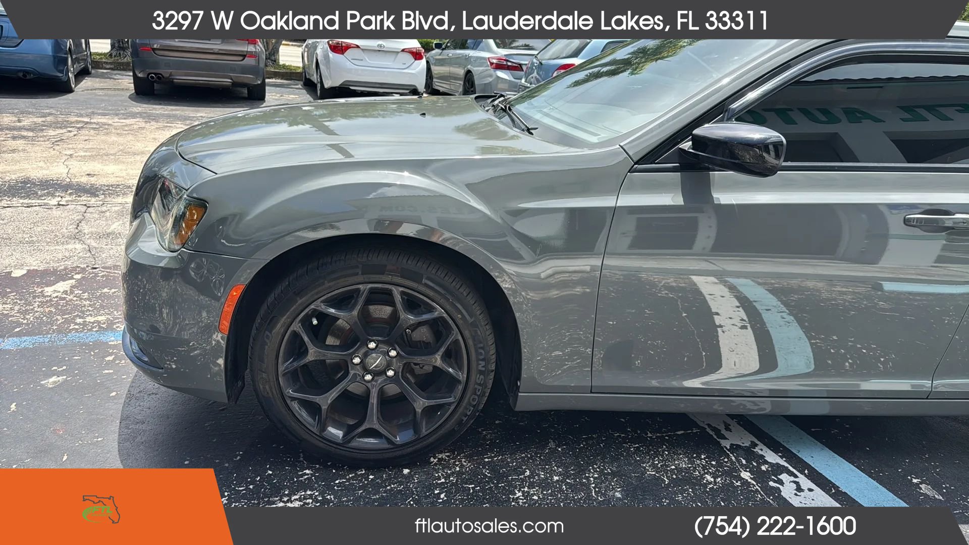 Used 2019 Chrysler 300 Touring w/ Sport Appearance Package RWD image 16