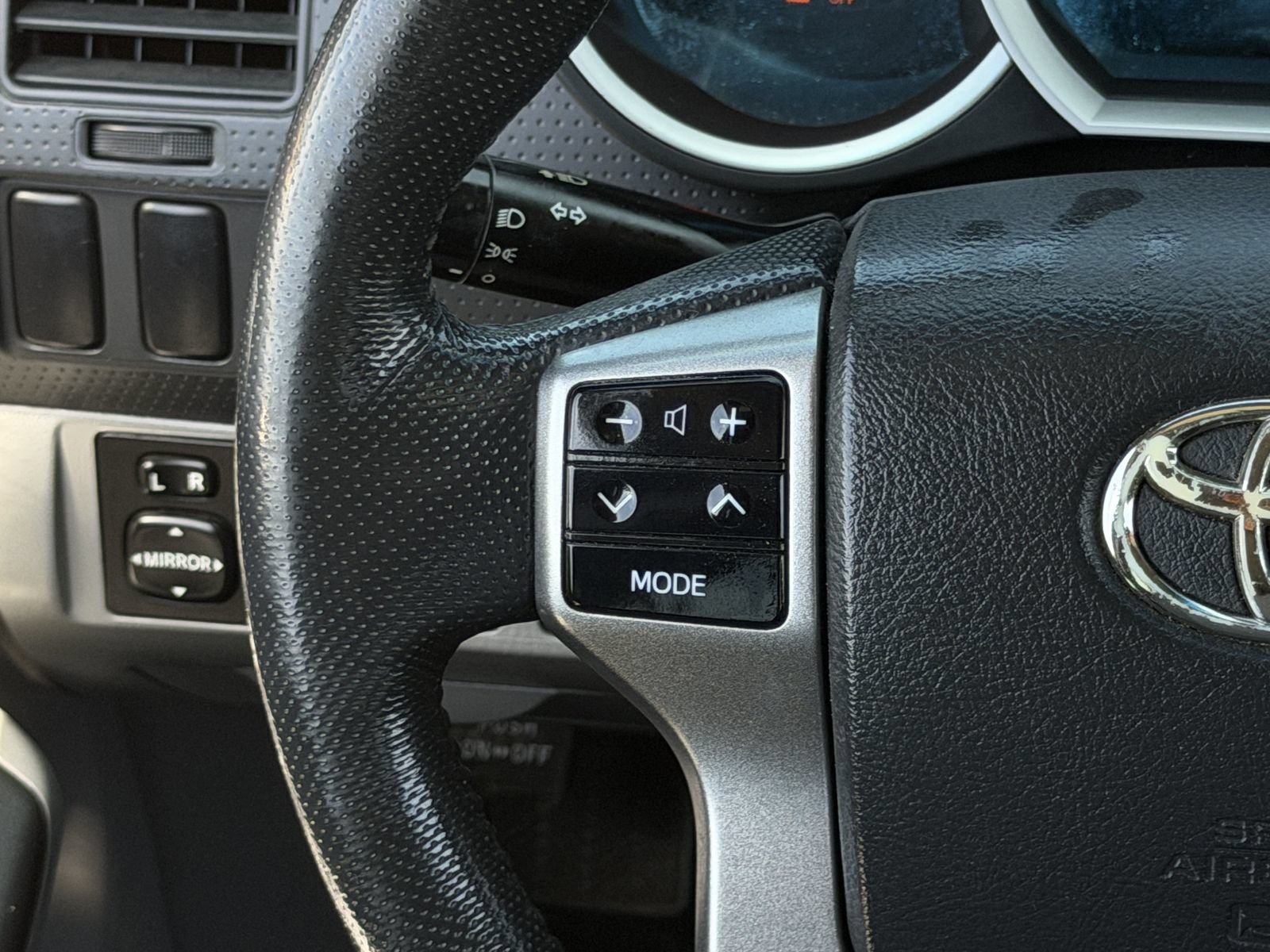 Used 2012 Toyota Tacoma PreRunner w/ SR5 Pkg RWD image 15