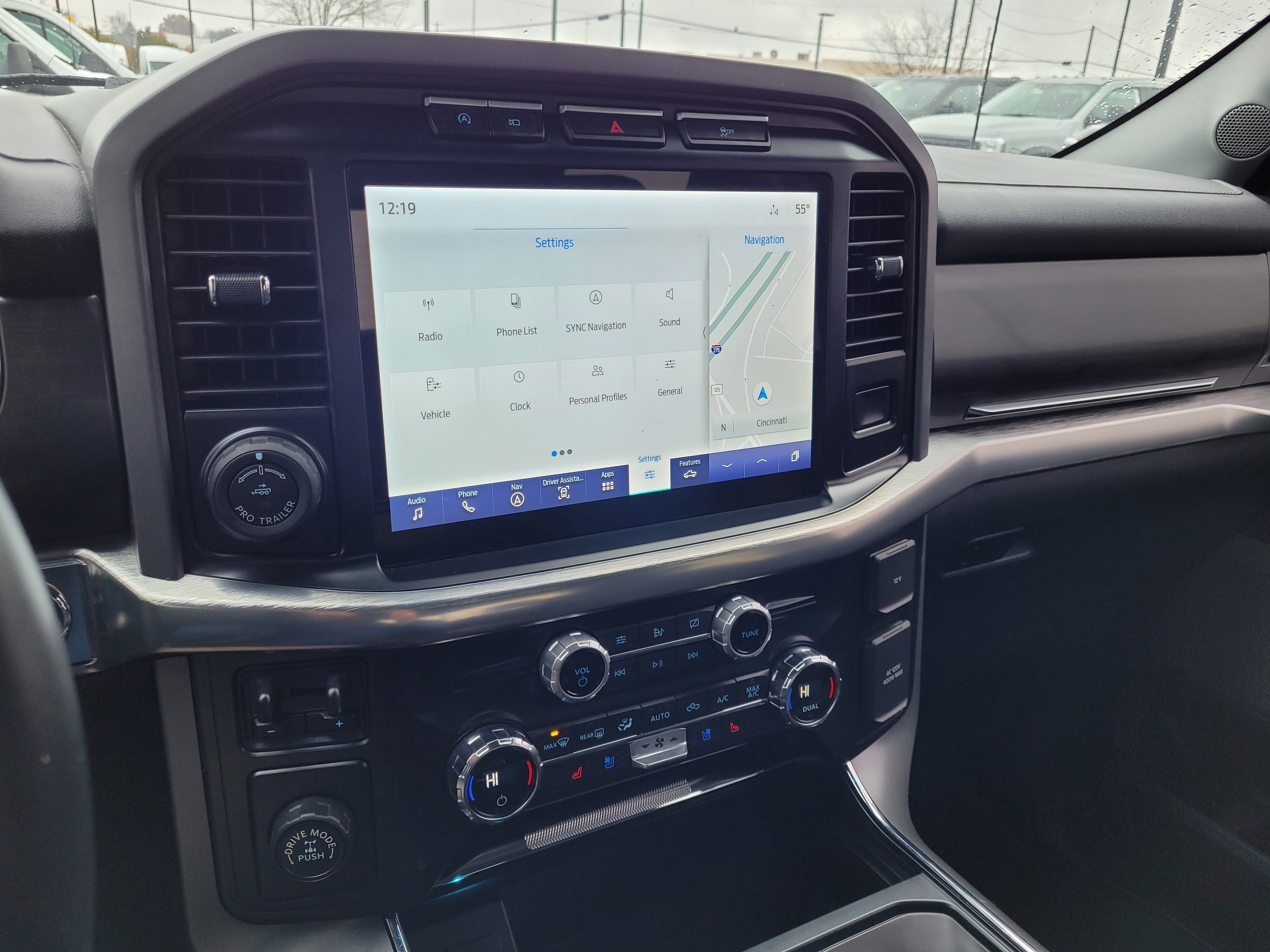 Used 2021 Ford F150 Lariat w/ Trailer Tow Package image 21