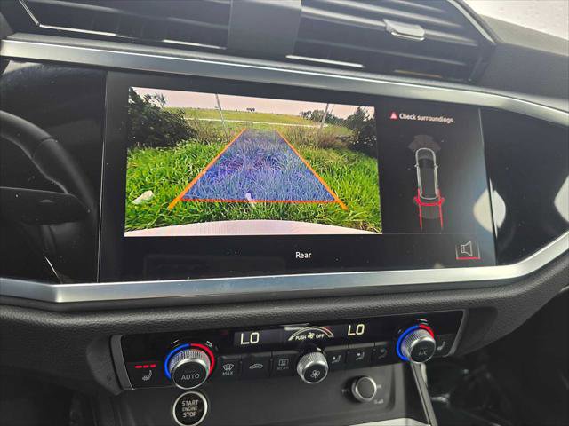 Used 2024 Audi Q3 2.0T Premium w/ Convenience Package image 29