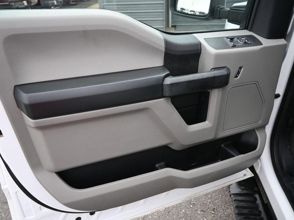 Used 2020 Ford F350 XL w/ Power Equipment Group image 11