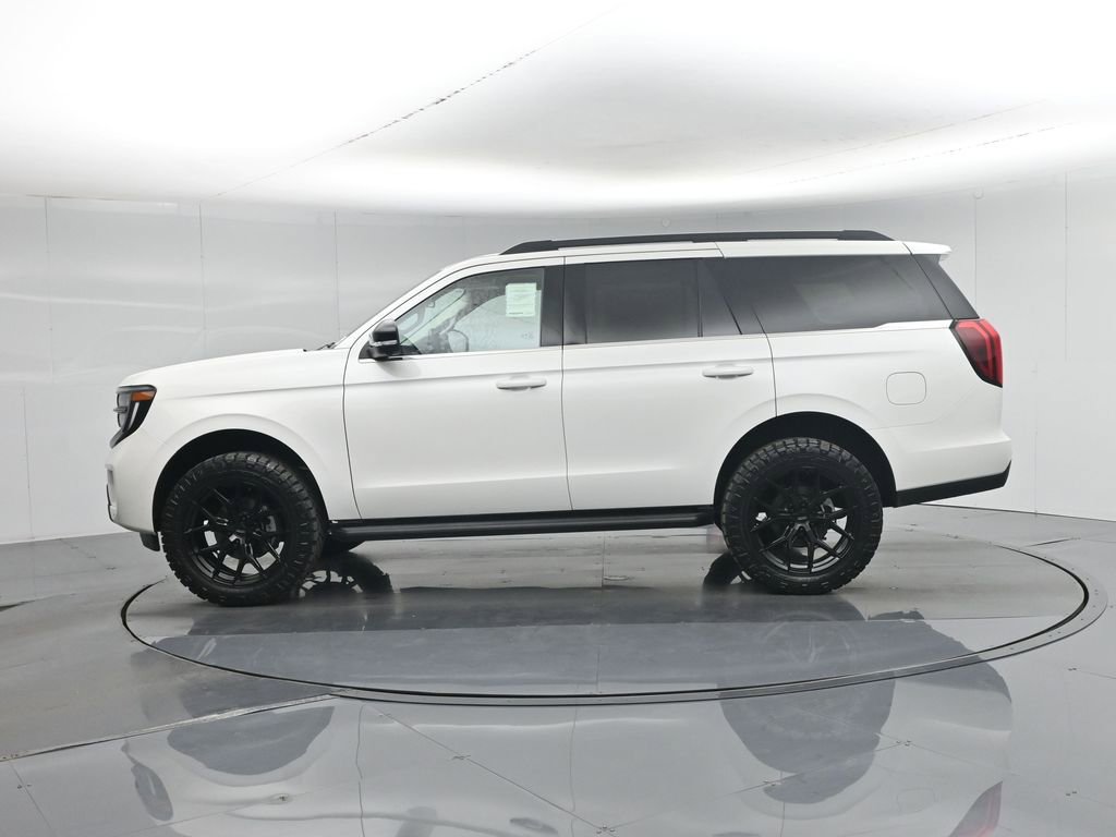 New 2026 Ford Expedition Active image 17