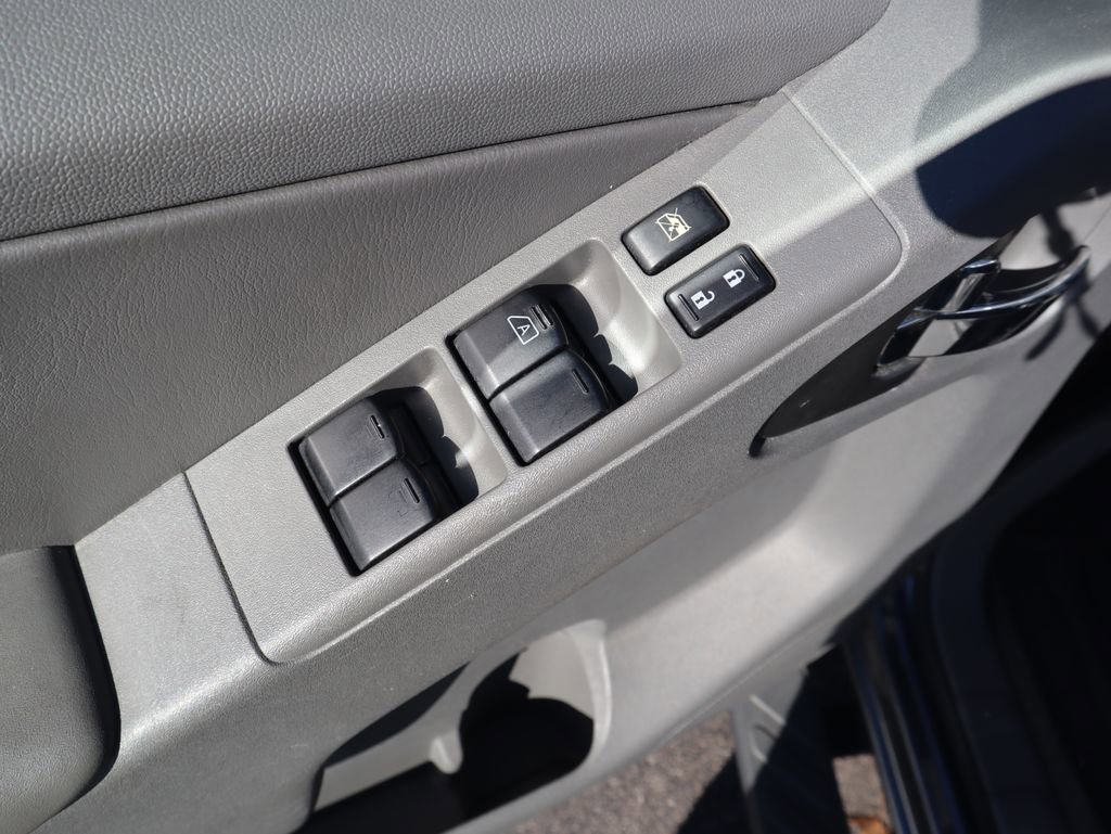 Used 2016 Nissan Frontier SL w/ Moonroof Package image 21