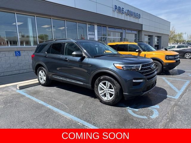 Used 2024 Ford Explorer XLT w/ Equipment Group 202A AWD/4WD image 1