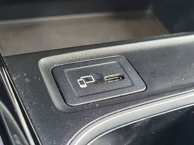 Used 2023 Mercedes-Benz GLB 250 image 20