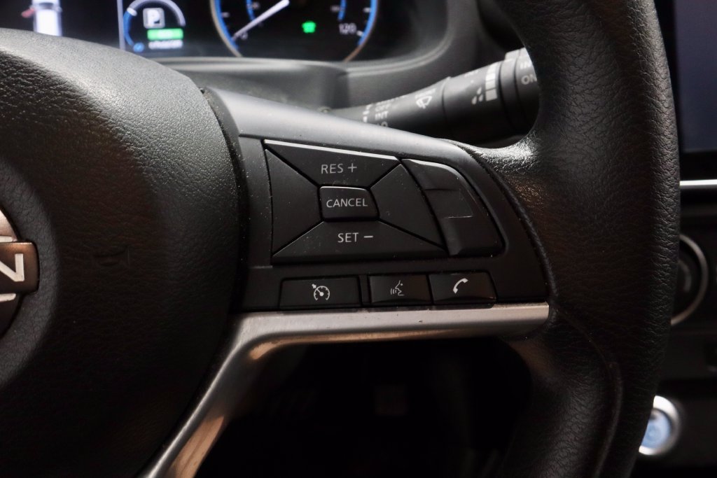 Used 2025 Nissan Leaf S FWD image 28