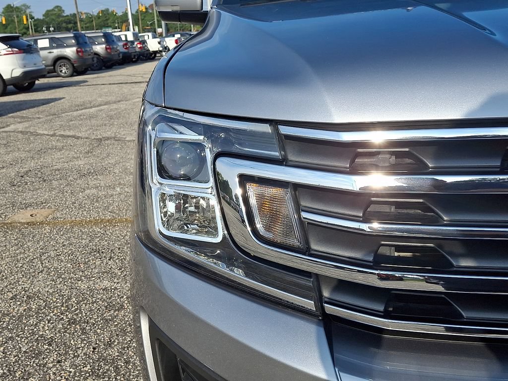 Certified 2021 Ford Expedition XLT RWD image 8