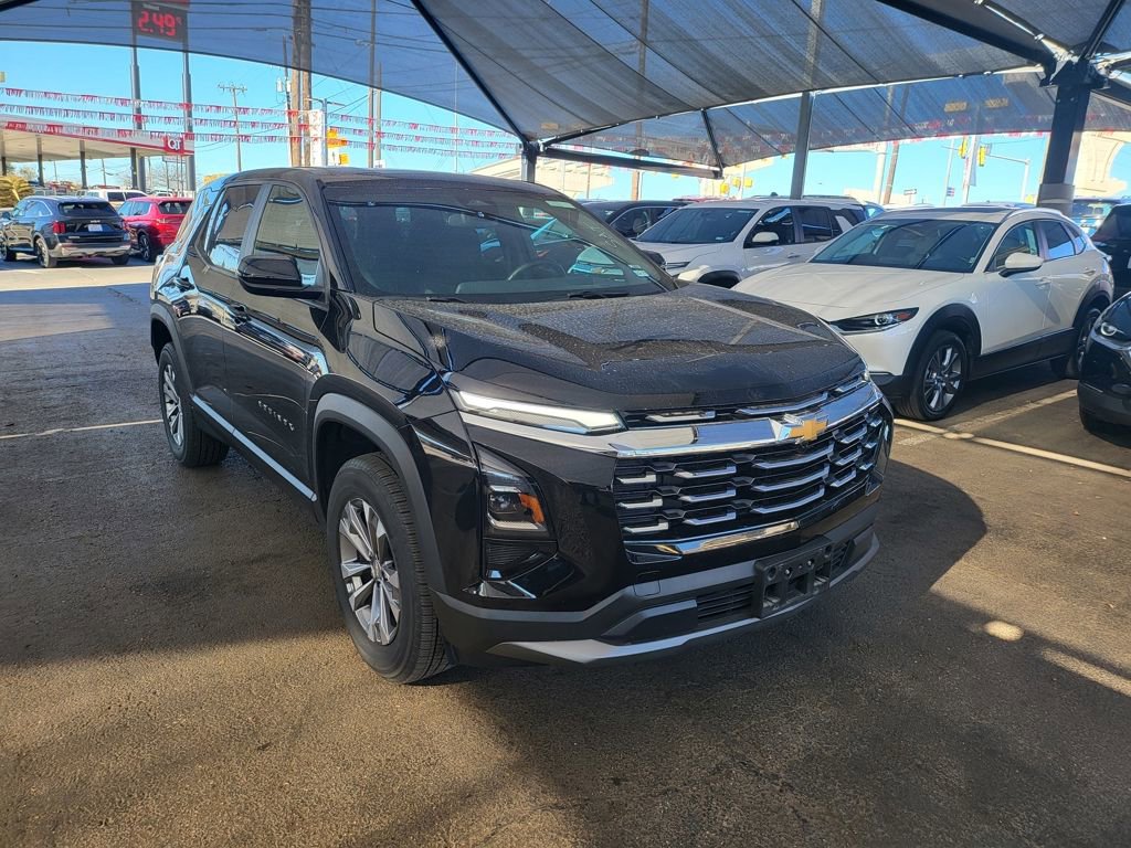 Used 2025 Chevrolet Equinox LT image 3