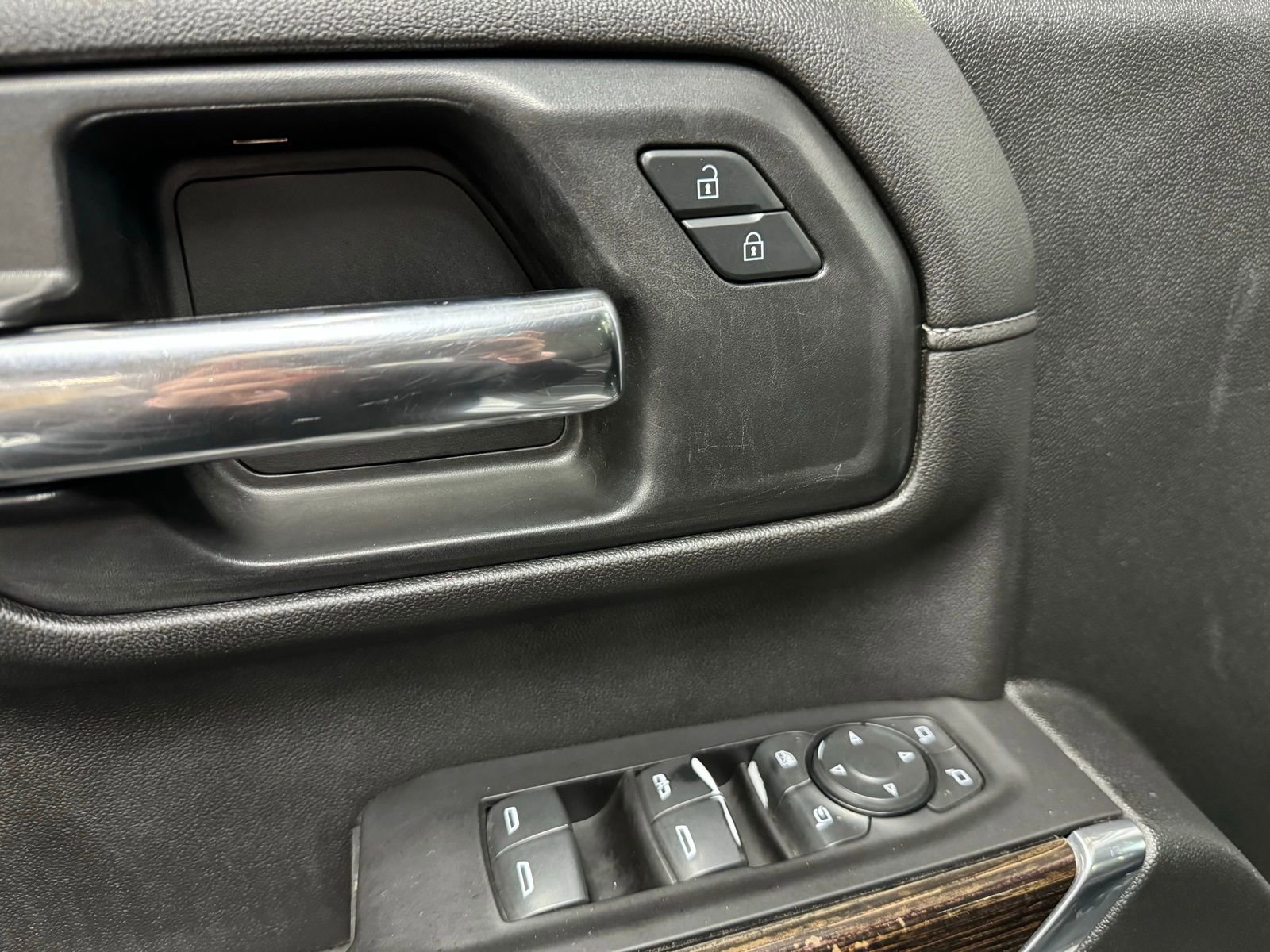 Used 2020 GMC Sierra 3500 SLE w/ SLE Convenience Package image 20