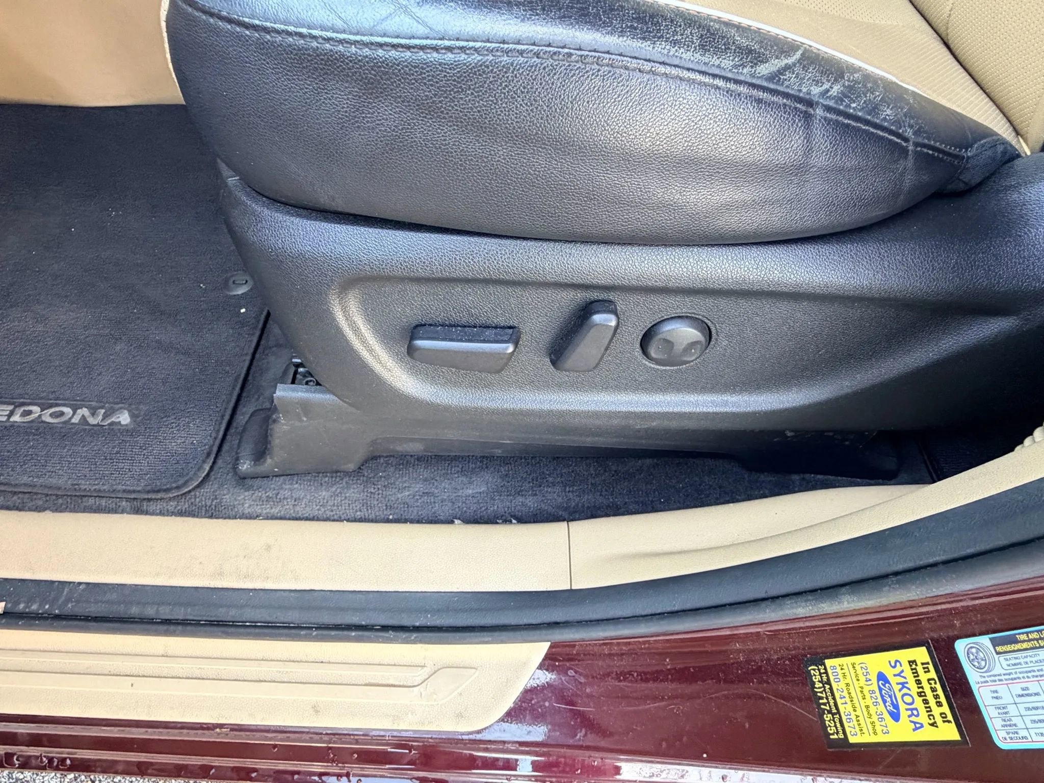 Used 2019 Kia Sedona EX image 18