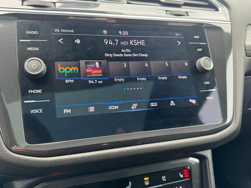 Used 2023 Volkswagen Tiguan SEL R-Line image 16