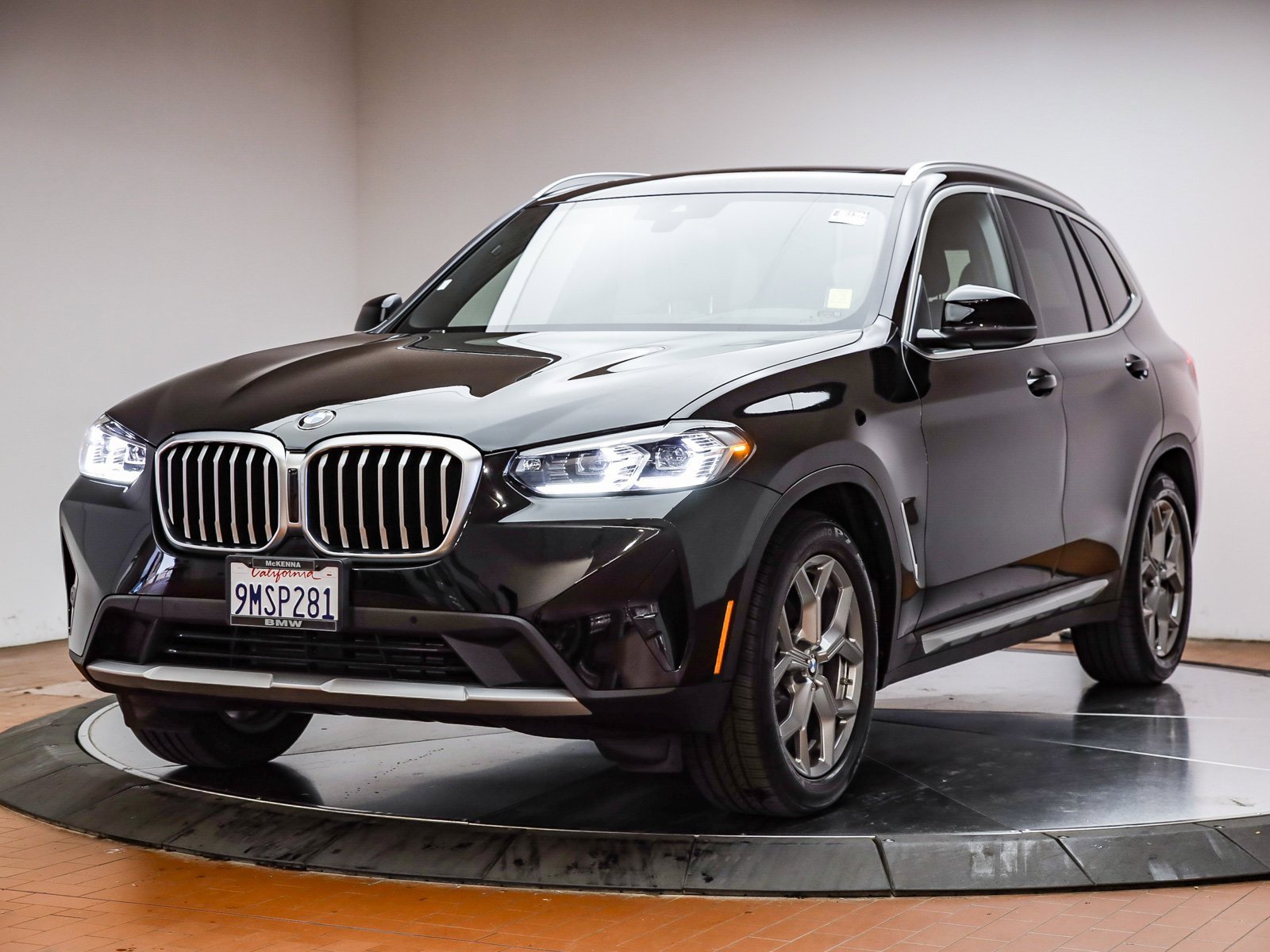 Used 2024 BMW X3 sDrive30i w/ Premium Package w/ZPA image 1