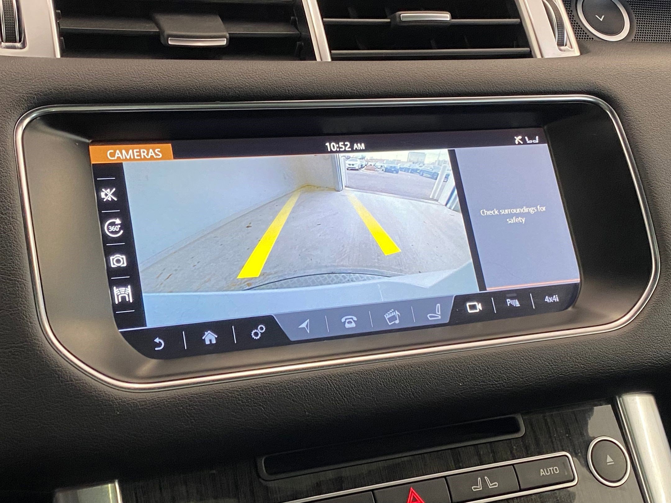 Used 2017 Land Rover Range Rover Sport HSE image 27