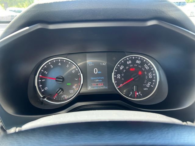 Used 2020 Toyota RAV4 XLE AWD/4WD image 14