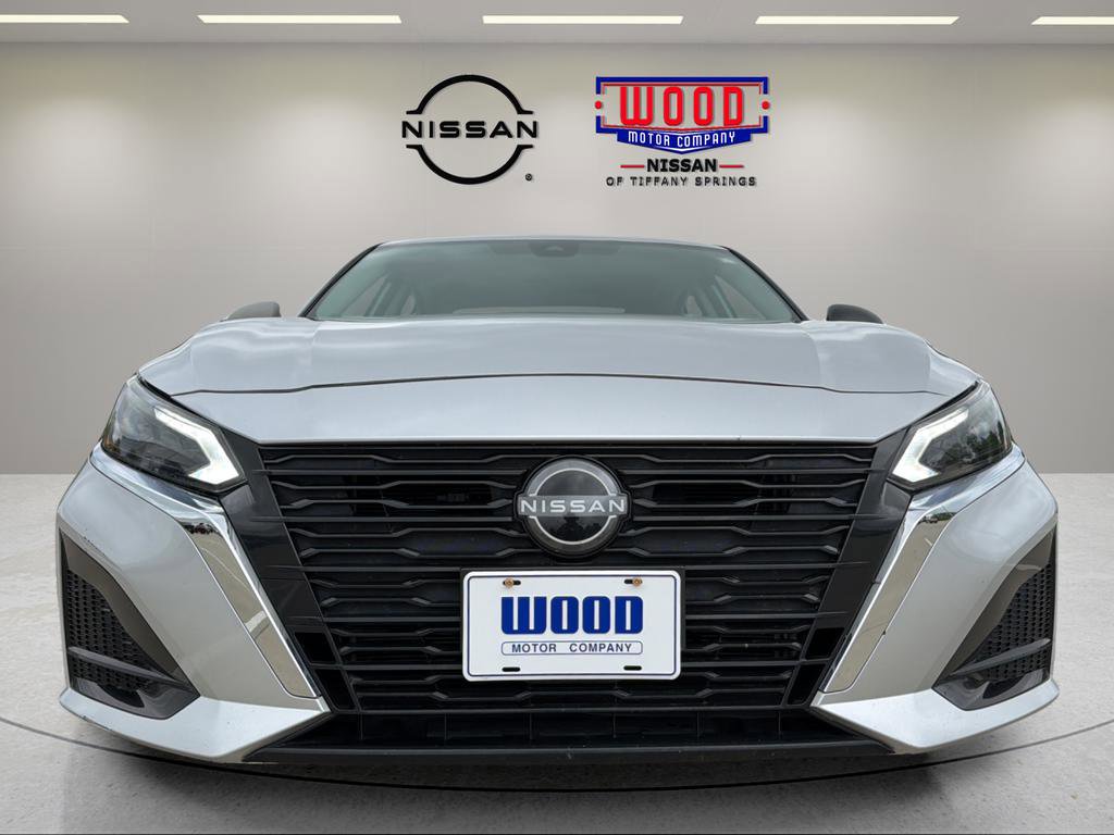 Certified 2024 Nissan Altima 2.5 SV FWD image 2